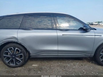 Lincoln 2024 Lincoln Nautilus Reserve 2024 2.0l 2.0 Benzyna 250KM, zdjęcie 6