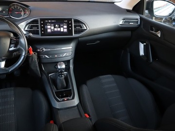 Peugeot 308 II Hatchback 5d 1.2 PureTech 130KM 2016 Peugeot 308 1.2 PureTech, Navi, Klima, zdjęcie 7