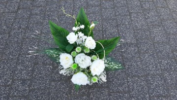 Искусственные цветы для украшения могилы, цветы для кладбища