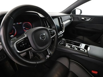 Volvo V60 II  2020 Volvo V60 PHEV 4x4 skóra/alcantara full LED, zdjęcie 13