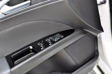 Ford Mondeo V 2018 Ford Mondeo 2.0 140KM HYBRID Navi Kamera, zdjęcie 17