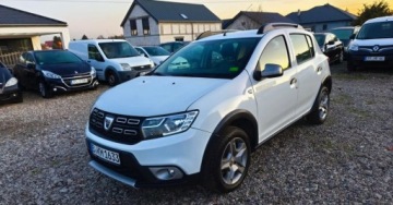 Dacia Sandero II Hatchback 5d Facelifting 0.9 TCe 90KM 2017 Dacia Sandero Stepway Dacia Sandero Stepway 0.9 TCe Laureate SampS Easy-R, zdjęcie 12
