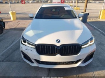 BMW Seria 5 G90-91 2023 BMW Seria 5 530e 2023 2.0l 2.0 Hybryda 181KM, zdjęcie 6