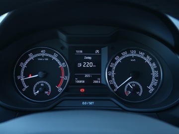 Skoda Octavia III Liftback Facelifting 1.5 TSI ACT 150KM 2019 Skoda Octavia 1.5 TSI, Salon Polska, Klima, zdjęcie 10