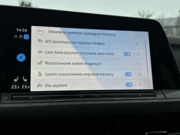 Volkswagen Golf VIII Variant 1.5 eTSI 150KM 2022 Volkswagen Golf APP!Tempomat ACC!Ambiente!Podgrzew, zdjęcie 24