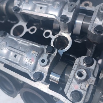 YAMAHA YZF R1 RN22 09- ГОЛОВКА В КОМПЛЕКТЕ