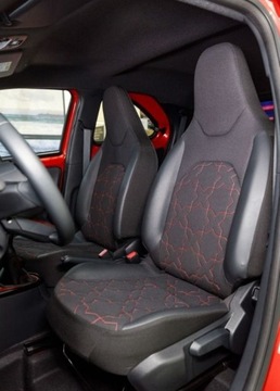 Toyota Aygo X 1.1 VVT-i 72KM 2024 Toyota Aygo X X 1.0 VVT-i Executive Benzyna 72KM, zdjęcie 8