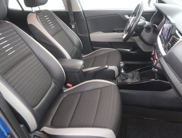 Kia Stonic I Crossover Facelifting 1.2 DPI 84KM 2021 Kia Stonic 1.2 DPI, Salon Polska, Serwis ASO, zdjęcie 8