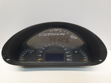 LICZNIK ZEGARY MERCEDES W203 A2035406111