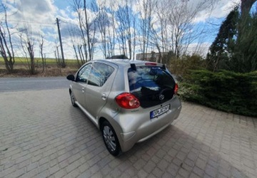 Toyota Aygo I Hatchback 3d 1.0 VVT-i 68KM 2007 Toyota Aygo Toyota Aygo Benzyna 68KM, zdjęcie 4