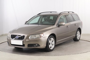 Volvo V70 III Kombi 2.0 TD 136KM 2009 Volvo V70 2.0 D, Navi, Klima, Klimatronic, zdjęcie 1