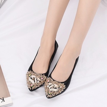 БАЛЕТКИ НА НИЗКОМ ДЕКОРАТИВНОМ КАБЛУКЕ