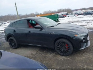 Maserati Levante 2022 Maserati Levante Modena S 2022 3.8 Benzyna 550KM, zdjęcie 6