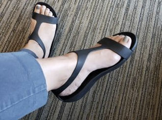 САНДАЛИИ ЖЕНСКИЕ CROCS SERENA ШЛЕПАНЦЫ, ЧЕРНЫЕ, размер 41