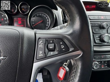 Opel Zafira C Tourer 1.4 Turbo ECOTEC 140KM 2012 Opel Zafira 7 osobowy -Tourer- Szwajcaria - Po przegladzie olejowym Gwara, zdjęcie 24