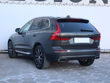 Volvo XC60 II Crossover D4 190KM 2018 Volvo XC60 D4, 187 KM, 4X4, Automat, Skóra, Navi, zdjęcie 3