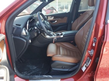 Mercedes GLC C253 2019 Mercedes-Benz GLC 2019 r., 2,0L 300 4MATIC 2.0 Benzyna 241KM, zdjęcie 8