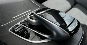 Mercedes Klasa E W213 Kombi 2.0 220d 194KM 2020 Mercedes-Benz Klasa E 4 Matic Automat Led Parktronic Kamera Navi Vir, zdjęcie 28