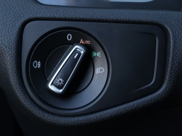 Volkswagen Golf VII Variant Facelifting 1.6 TDI-CR DPF BMT 115KM 2018 VW Golf 1.6 TDI, Salon Polska, Navi, Klima, zdjęcie 15