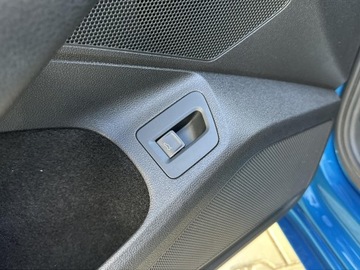 Volkswagen Arteon Fastback Facelifting 2.0 TSI 190KM 2021 Volkswagen Arteon Shooting Brake 2.0 TSI 190KM Pak, zdjęcie 31