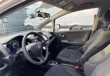 Honda Jazz III 1.3 IMA 88KM 2014 Honda Jazz 1.3i-VTEC IMA Hybrid 1 rej. 032015r serwisowany po oplatach, zdjęcie 5