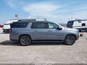 Chevrolet Suburban GMT900 2022 Chevrolet Suburban Z71 2022 5.3l 5.3 Benzyna 355KM, zdjęcie 6