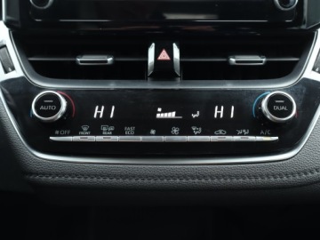 Toyota Corolla XII Sedan 1.5 VVT-i 125KM 2021 Toyota Corolla 1.5 VVT-i, Salon Polska, zdjęcie 12