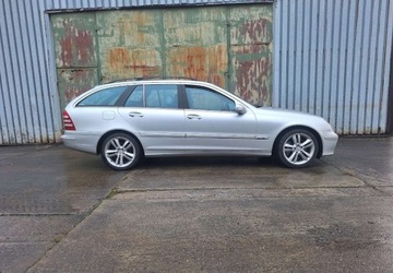 Mercedes Klasa C W203 Kombi T203 3.0 V6 (C 320 CDI) 224KM 2005 Mercedes-Benz Klasa C AVANGARDE Automat Skorzana Tapicerka Tempomat Szyber, zdjęcie 28