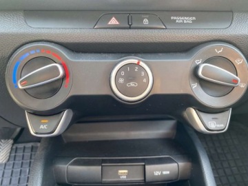 Kia Stonic I Crossover Facelifting 1.0 T-GDI 100KM 2024 Kia Stonic Salon PL M smart Win 1,0 T Gwarancja Benzyna 100KM, zdjęcie 23