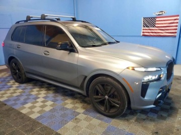 BMW X7 2024 BMW X7 M60i 2024 4.4 Benzyna 523KM, zdjęcie 4