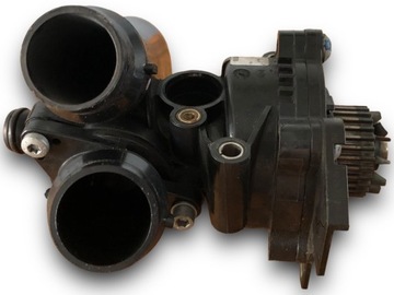 AUDI A4 B8 ČERPADLO VODY 06H121026BE
