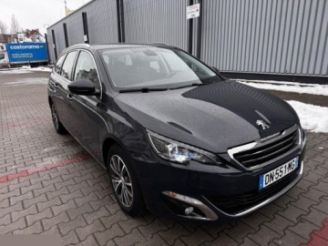 Peugeot 308 II SW 1.2 PureTech 130KM 2016 Peugeot 308 1.2 PureTech 130KM GPF Stop &amp; Start Allure Business-Paket 2016r, zdjęcie 30