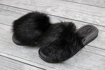 Черные женские тапочки с мехом банок с лопатками