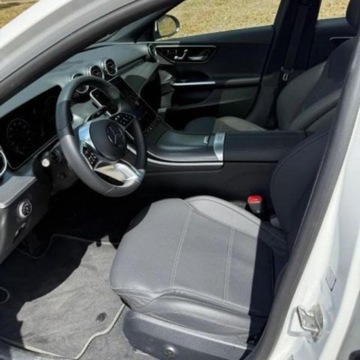 Mercedes Klasa C W206 2024 Mercedes-Benz Klasa C 2024r., 4x4, 2.0L 2.0 Hybryda 255KM, zdjęcie 4