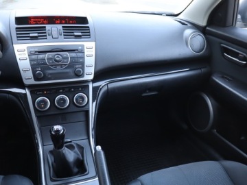 Mazda 6 II Hatchback 2.2 MZR-CD 125KM 2010 Mazda 6 2.2 MZR-CD, Klima, Klimatronic, Tempomat, zdjęcie 7