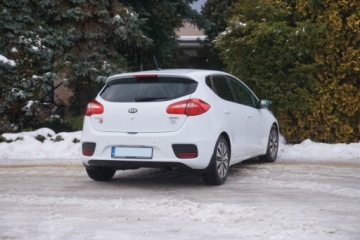 Kia Ceed II Hatchback 5d Facelifting 1.6 GDI 135KM 2016 Kia Ceed 1rej.2017 Tempomat Czuj.park Czuj. zmierzchu i deszczu FV23, zdjęcie 4