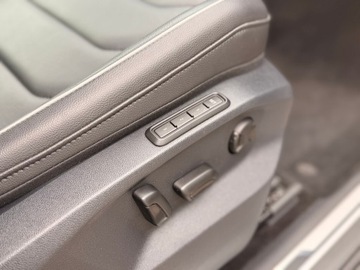 Volkswagen Tiguan II SUV Facelifting 2.0 TSI 190KM 2022 Volkswagen Tiguan 2.0TSI 190KM ACC 4x4 SalonPL Ele, zdjęcie 13