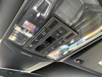 Volkswagen Passat B8 Variant 2.0 TDI BlueMotion SCR 190KM 2019 Volkswagen Passat TDI 190KM Highline R-Line Panorama Kam. 360 Keyless, zdjęcie 11