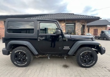 Jeep Wrangler III Unlimited Facelifting 2.8 DOHC I-4 Turbo CRD 200KM 2013 Jeep Wrangler 2.8 Diesel 200 KM 4XX4 Klimatyzacja Kabrio 2.8 Diesel 200KM, zdjęcie 4