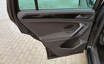 Volkswagen Tiguan II SUV 2.0 TDI 150KM 2017 Volkswagen Tiguan II 2017R 2.0TDI 4Motion DSG Diesel Automat 2.0 Diesel, zdjęcie 28