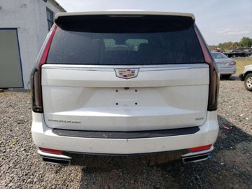 Cadillac Escalade III 2021 Cadillac Escalade Luxury 2021 6.2l 6.2 Benzyna 420KM, zdjęcie 2