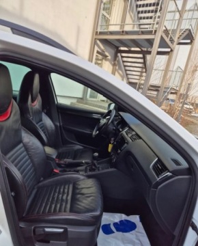 Skoda Octavia III RS Kombi 2.0 TDI 184KM 2014 Skoda Octavia 2.0 TDI RS 184km Canton skora bez rdzy NAVI 2.0 Diesel 184KM, zdjęcie 10