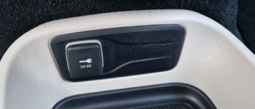 Chrysler Pacifica II 3.6 V6 Hybrid 264KM 2023 Chrysler Pacifica Chrysler Pacifica 3.6 Hybryda Plug-in 264KM, zdjęcie 30