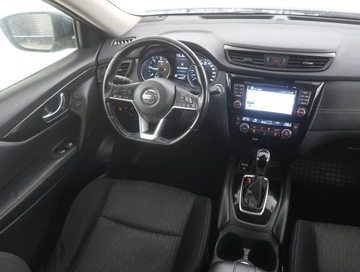 Nissan X-Trail III Terenowy 2.0 dCi 177KM 2017 Nissan X-Trail 2.0 dCi, Salon Polska, Serwis ASO, zdjęcie 6