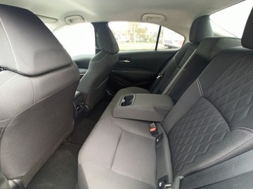 Toyota Corolla XII Sedan Facelifting 1.5 VVT-i 125KM 2023 Toyota Corolla jak nowy, zdjęcie 7