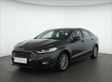 Ford Mondeo V Liftback Facelifting 2.0 EcoBlue 150KM 2020 Ford Mondeo 2.0 EcoBlue, Salon Polska, zdjęcie 1
