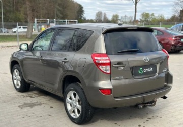 Toyota RAV4 III MPV Facelifting 2.2 D-4D 150KM 2011 Toyota RAV4 2.2D4D 150KM 2011r. 4x4 auto zarejestrowane i ubezpieczone w P, zdjęcie 6