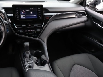 Toyota Camry IX Sedan 2.5 Hybrid Dynamic Force 218KM 2021 Toyota Camry 2.5 Hybrid, Salon Polska, zdjęcie 7