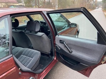 Volkswagen Passat B3 Sedan 2.0 115KM 1990 Volkswagen Passat Volkswagen Passat B3 Automat Sedan Welur Bordo Super Sta, zdjęcie 25