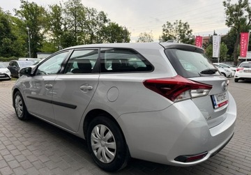 Toyota Auris II Touring Sports Facelifting 1.33 Dual VVT-i 99KM 2017 Toyota Auris salon Polska, serwis ASO Toyota, rok Gwarancja 1.3 Benzyna, zdjęcie 18